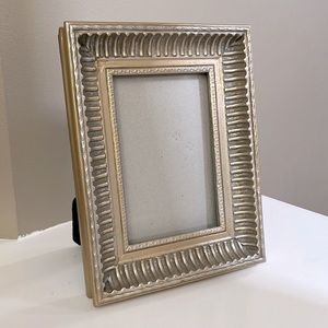 Gold Tone Picture Frame - 4x6 Photo Frame Decorative Frame